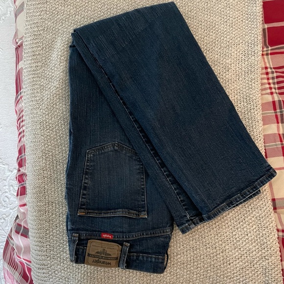 ❤️ SOLD ❤️Wrangler 34x32 Relaxed Fit Dark Wash Jeans - Picture 6 of 7